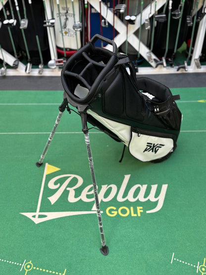 NEW PXG 2020 Carry Black/White Bag