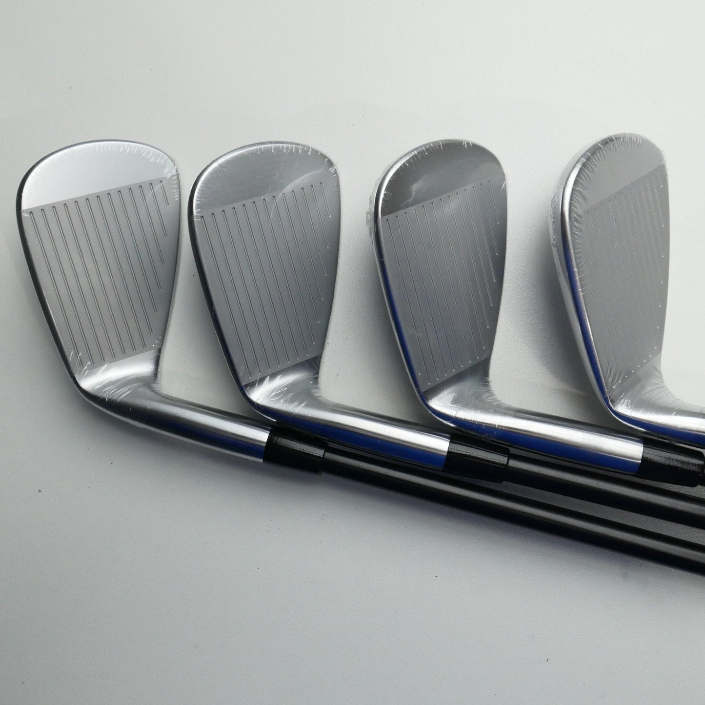 NEW Mizuno JPX 921 Tour Iron Set / 4 - PW + GW / Stiff Flex