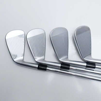 NEW Mizuno JPX 923 Tour Iron Set / 4 - PW / Stiff Flex