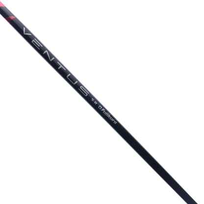 Used TaylorMade Stealth Plus Driver / 10.5 Degrees / Regular Flex