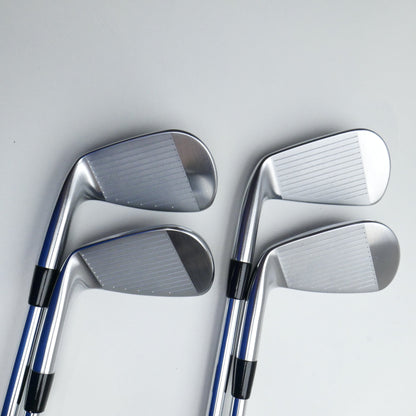 Used Titleist 620 CB Iron Set / 7 - PW / X-Stiff Flex