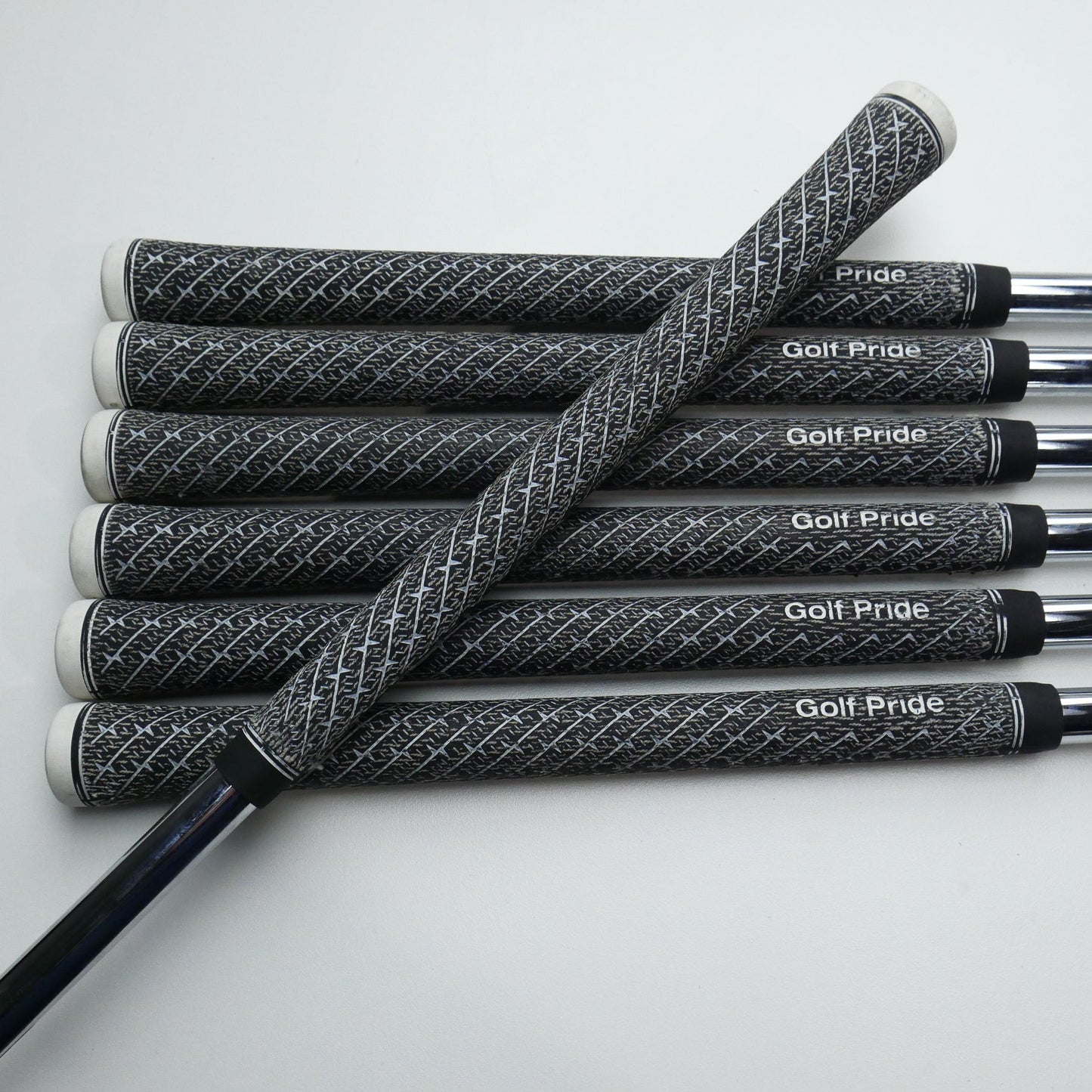 Used Titleist MB 718 Iron Set / 4 - PW / Stiff Flex