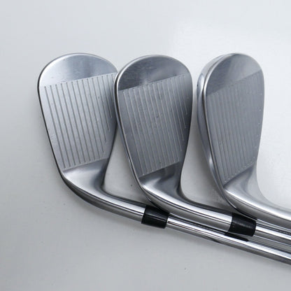 Used Titleist T400 Iron Set / 5 - PW + 49° / Regular Flex